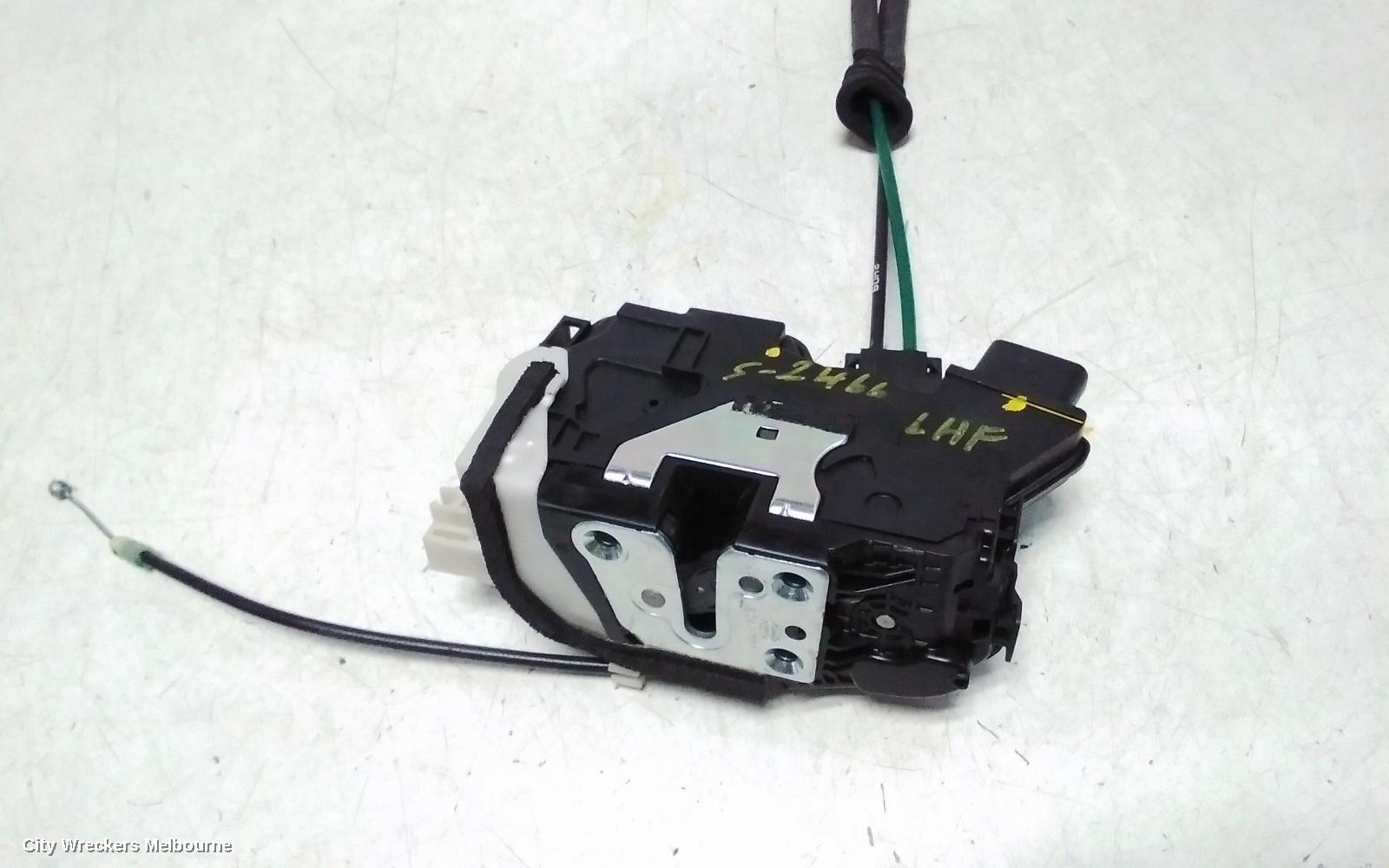 KIA SORENTO DOOR/BOOT/GATE LOCK, LEFT FRONT DOOR LOCK, XM, 10/2009 - 12/2014