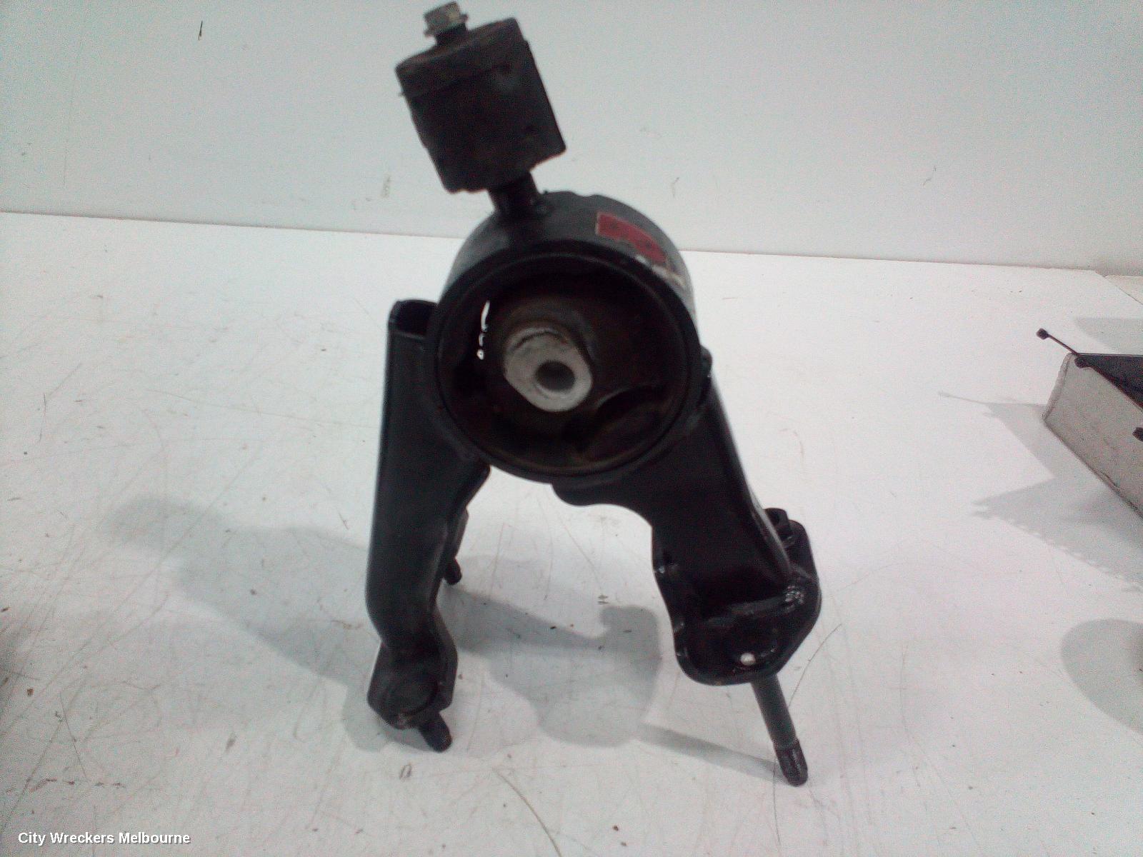 TOYOTA COROLLA MOUNT, ZRE172R REAR ENGINE FWD AUTO 12/2013 - 06/2019
