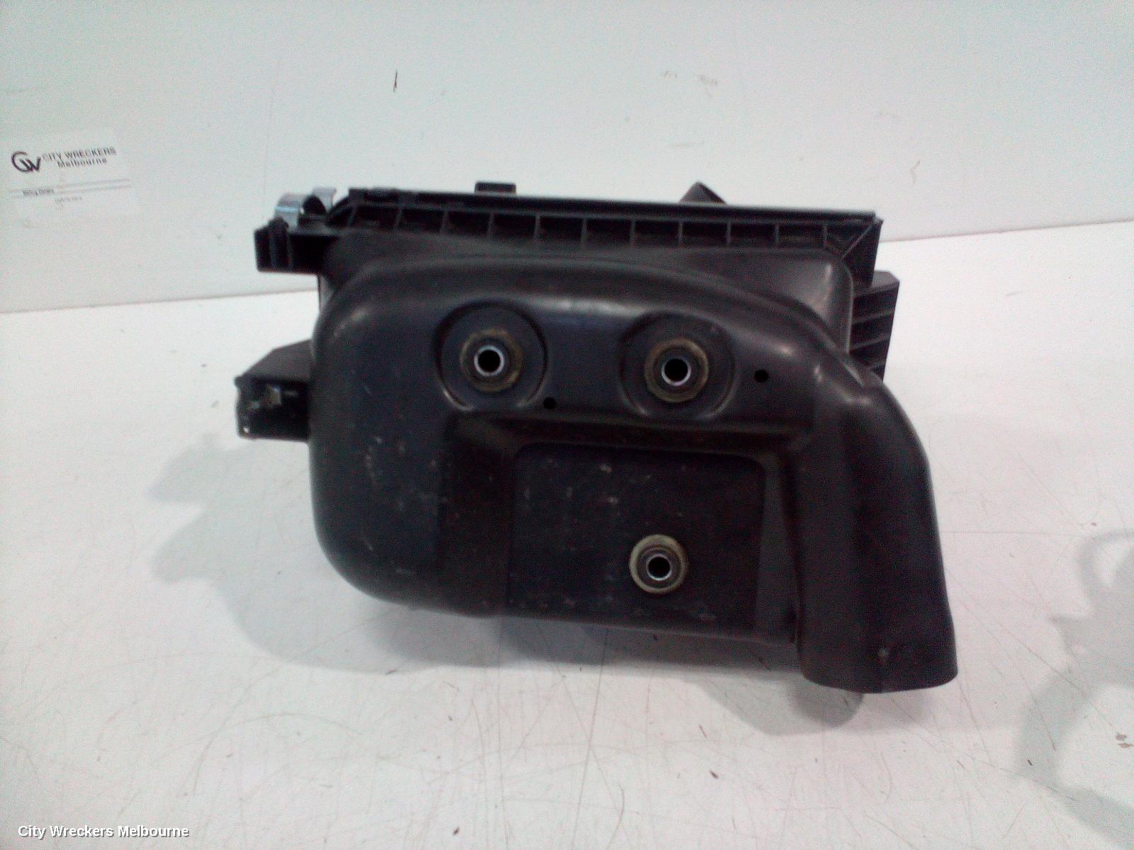 TOYOTA COROLLA AIR CLEANER/BOX, AIR CLEANER, ZRE172R, SEDAN, 12/2013 - 06/2019