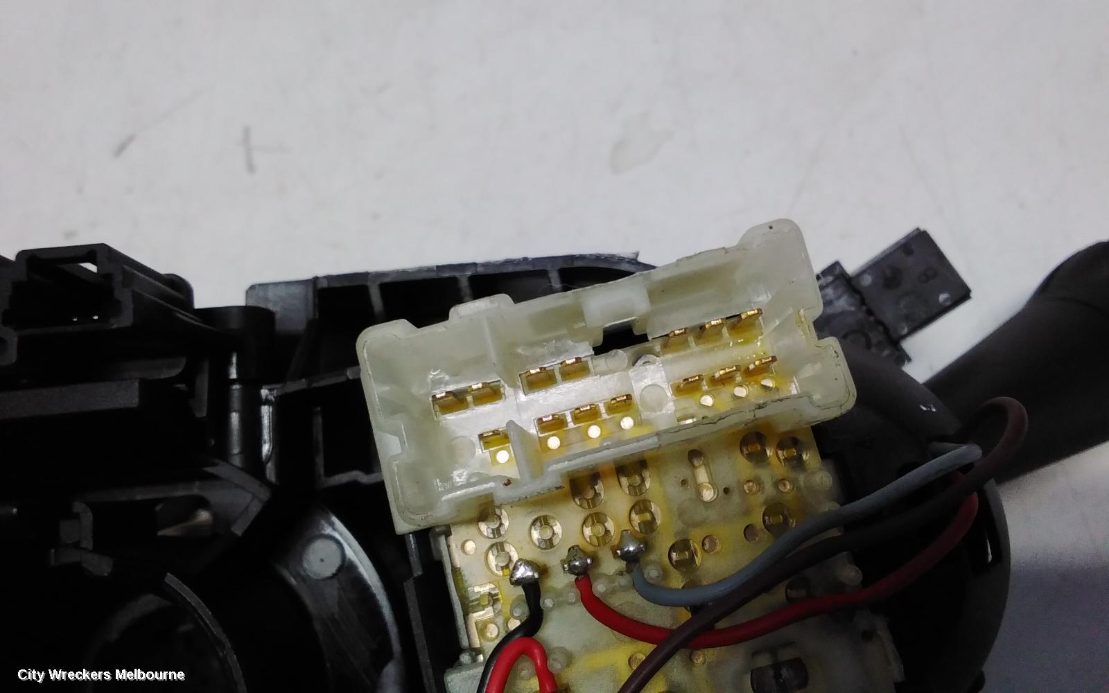 RENAULT TRAFIC COMBINATION SWITCH, FLASHER SWITCH, X82, 01/2015 ONWARDS