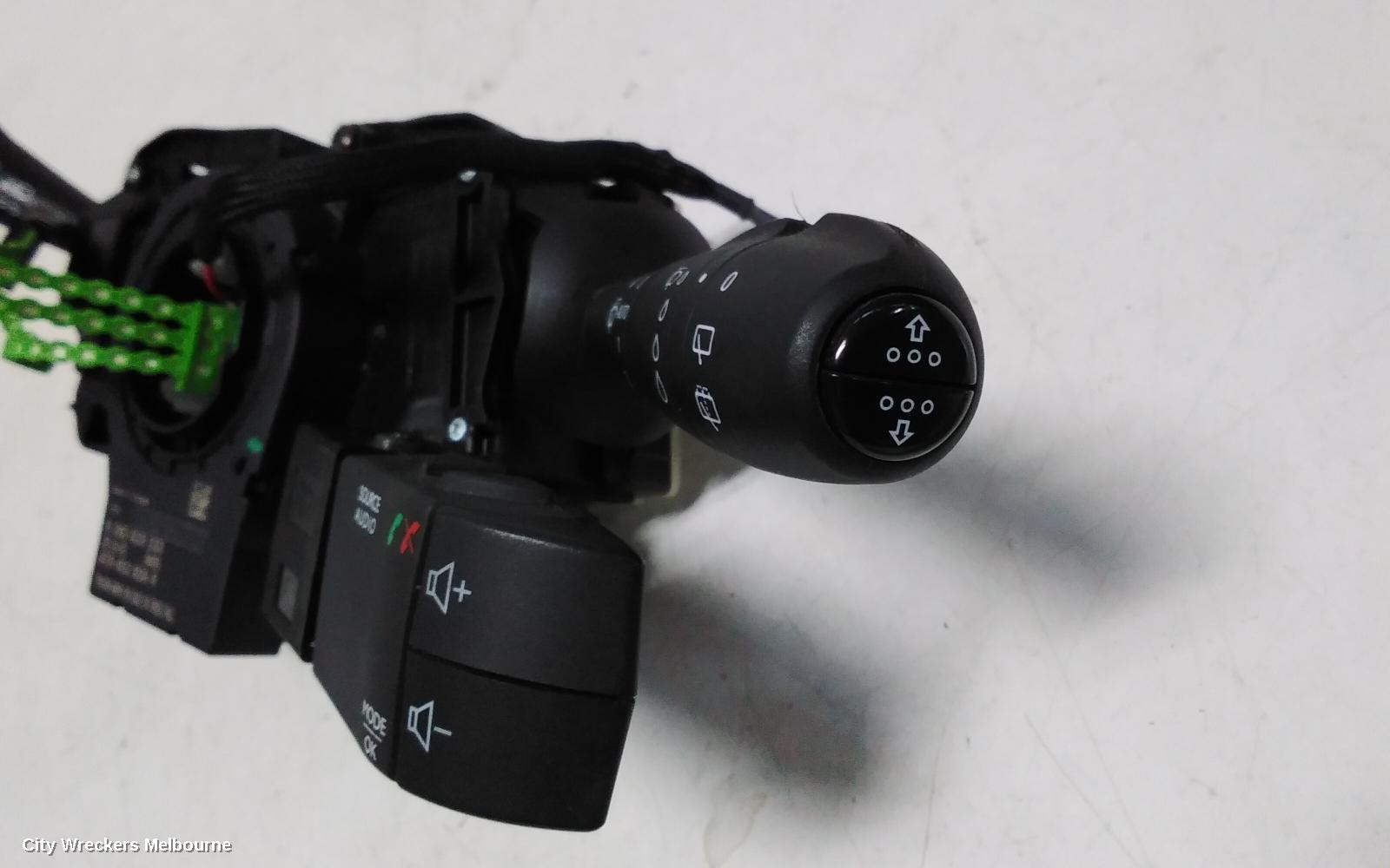 RENAULT TRAFIC COMBINATION SWITCH, FLASHER SWITCH, X82, 01/2015 ONWARDS