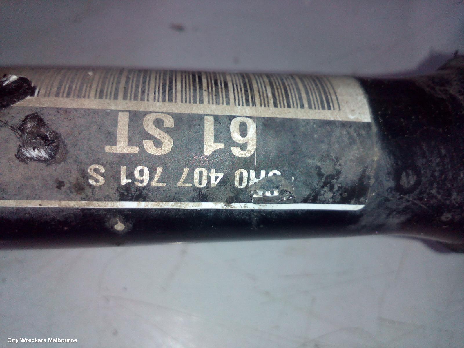 VOLKSWAGEN POLO LEFT DRIVESHAFT, AUTO T/M, PETROL, 1.4, TURBO, 6R, 05/2010 - 05/2014