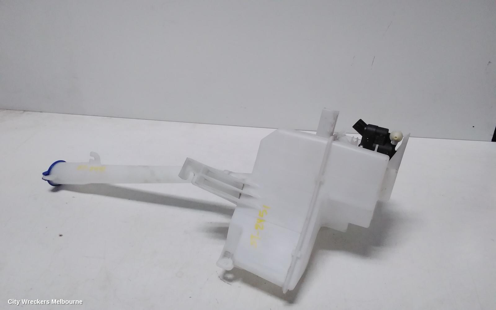 HYUNDAI STARIA WASHER BOTTLE, US4, 04/2021 ONWARDS