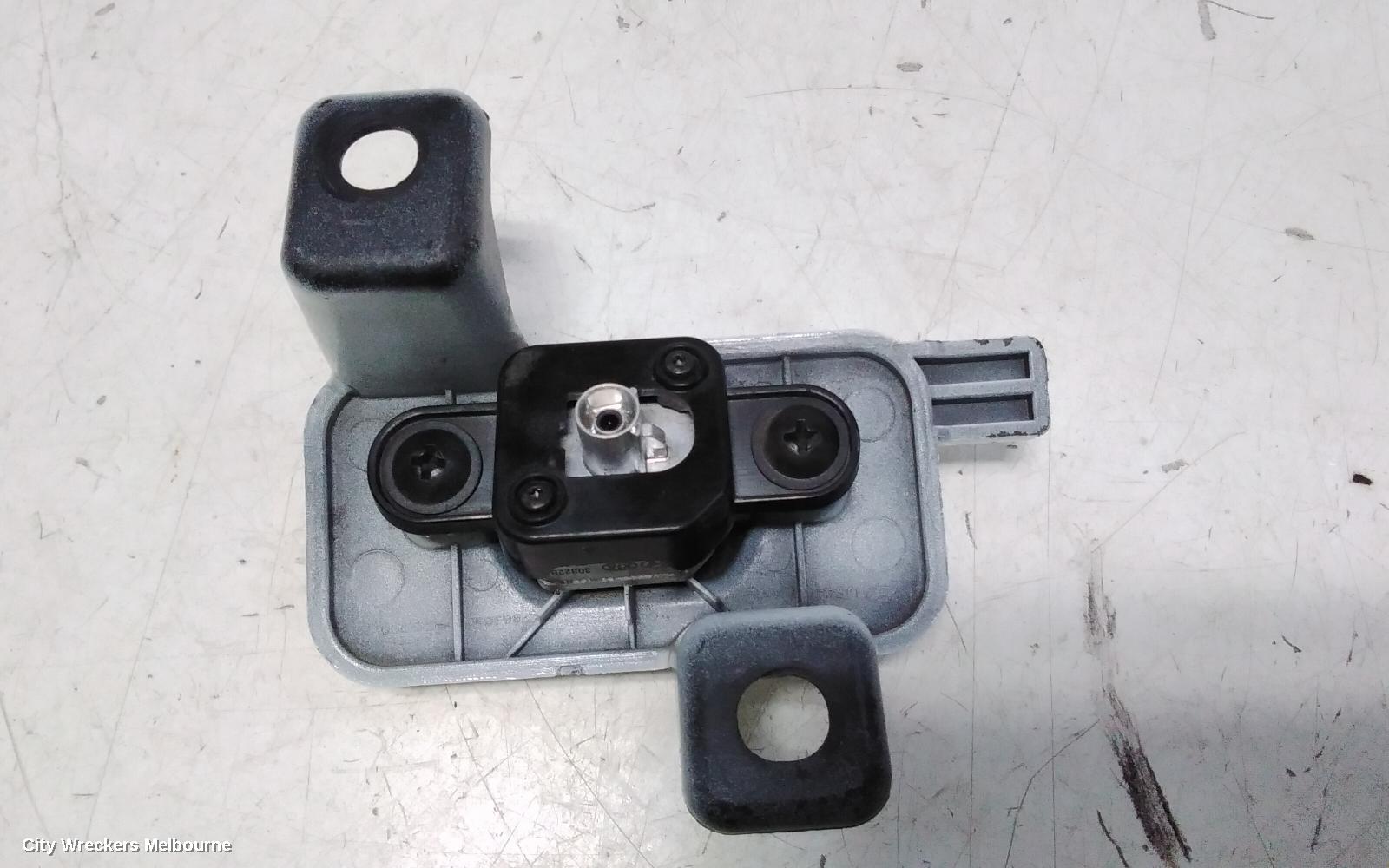 HYUNDAI STARIA REVERSE CAMERA, US4, 04/2021 ONWARDS