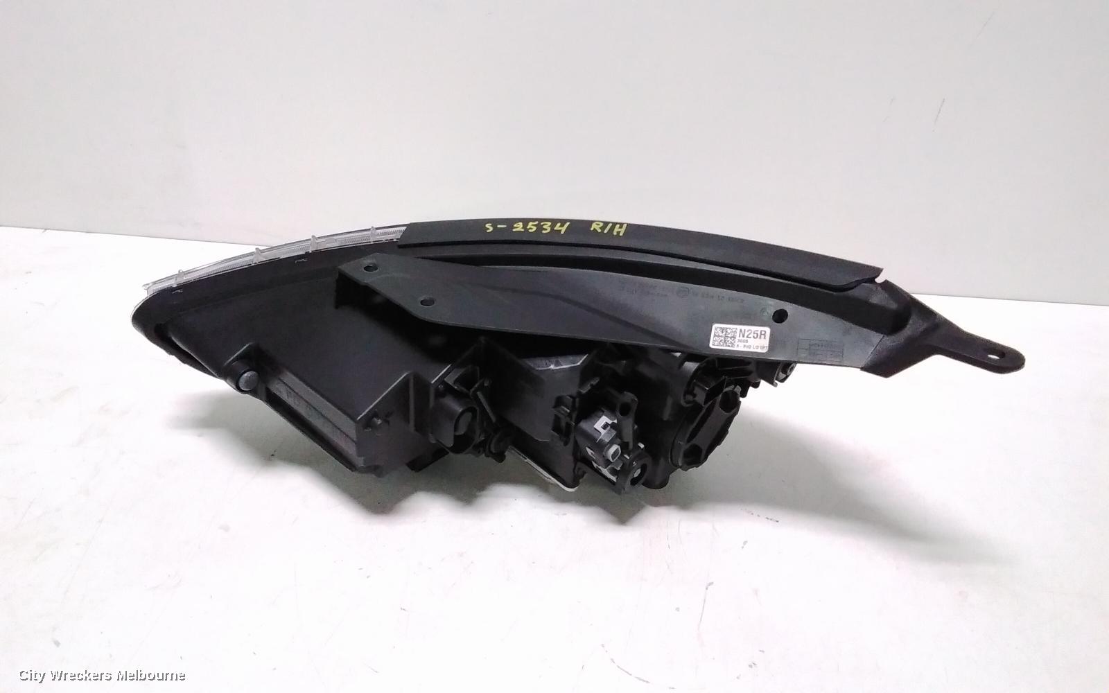 HYUNDAI I30 RIGHT HEADLAMP, PD, HATCH (S. KOREA VIN KMHH), N LINE/N LINE PREMIUM, LED TYPE, 10/2018 ONWARDS