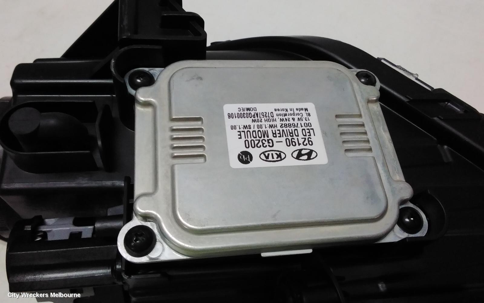 HYUNDAI I30 RIGHT HEADLAMP, PD, HATCH (S. KOREA VIN KMHH), N LINE/N LINE PREMIUM, LED TYPE, 10/2018 ONWARDS