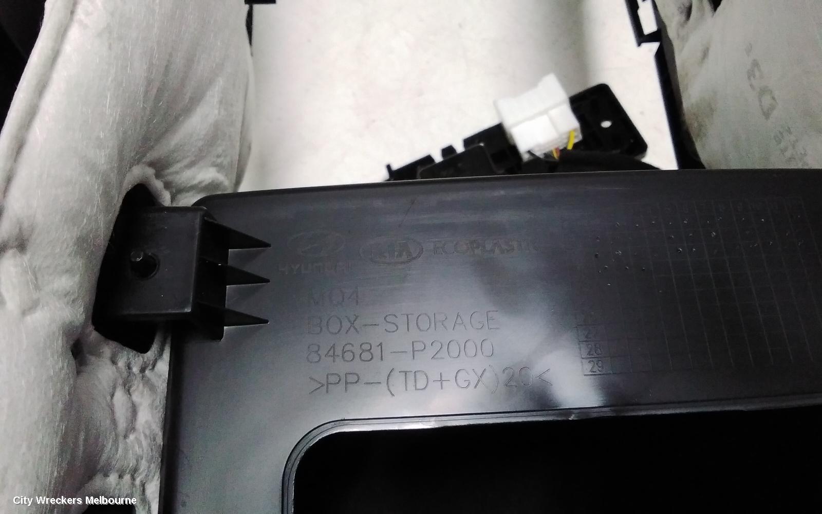KIA SORENTO CONSOLE, MQ4, LID ONLY, 02/2020 ONWARDS