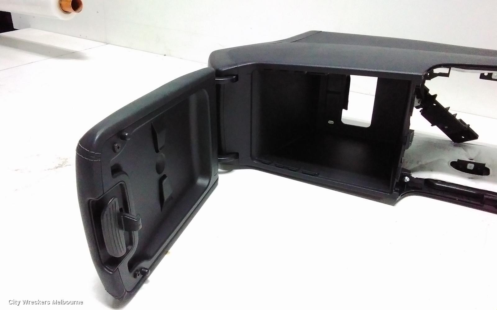 KIA SORENTO CONSOLE, MQ4, LID ONLY, 02/2020 ONWARDS