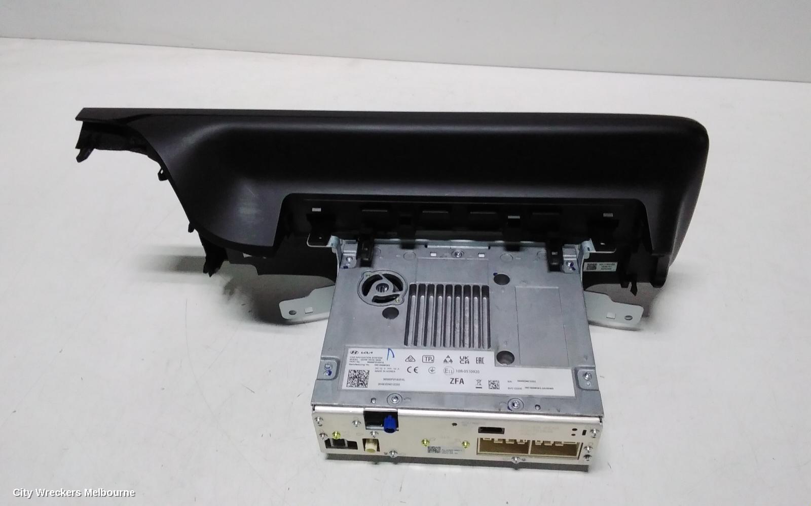 KIA SORENTO RADIO/CD/DVD/SAT/TV, HEAD UNIT & DISPLAY, 10.25IN, W/ SAT NAV TYPE, MQ4, 02/2020 - 09/2023