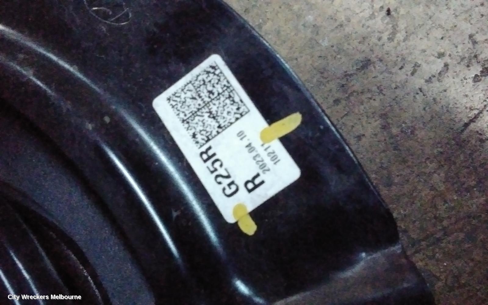 KIA SORENTO RIGHT REAR HUB ASSEMBLY, AWD, MQ4, 02/2020 ONWARDS