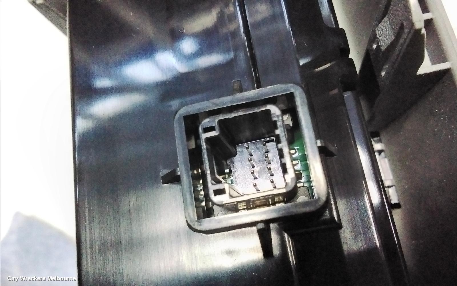 TOYOTA KLUGER HEATER/AC CONTROLS, GSU50/GSU55, CLIMATE CONTROL TYPE (FRONT), 12/2013 - 02/2021