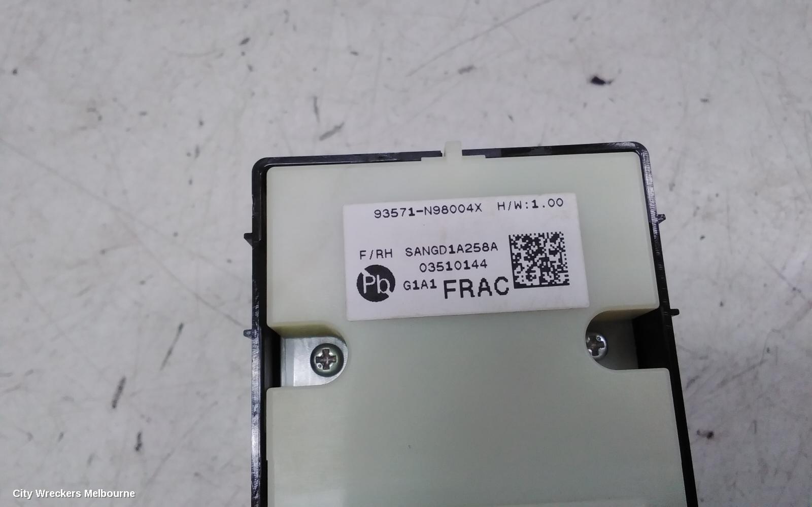 HYUNDAI TUCSON PWR DR WIND SWITCH, RH FRONT (MASTER SWITCH), W/ POWER FOLD, NX4, 02/2021 - 01/2024