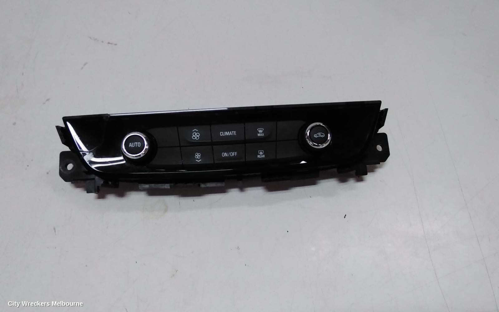 HOLDEN COMMODORE HEATER/AC CONTROLS, DUAL CLIMATE CONTROL, FRONT & REAR HEATED SEAT TYPE, ZB, 10/2017 - 12/2020