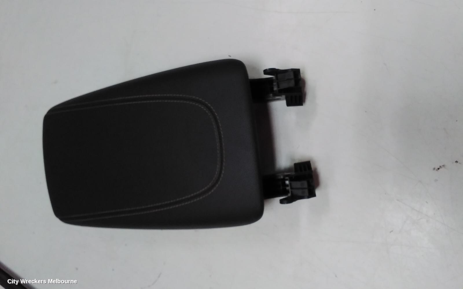 HOLDEN COMMODORE CONSOLE, CONSOLE LID ONLY, CLOTH, LT, BZ, 10/2017 - 12/2020