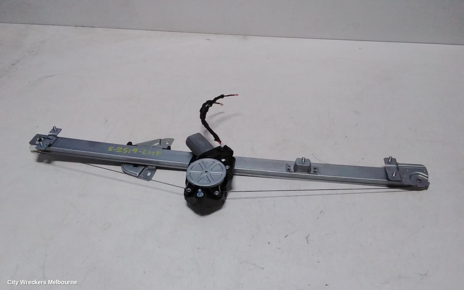 LDV DELIVER 9 LEFT FRONT WINDOW REG/MOTOR, DOOR REG ASSY (REG AND MOTOR), 07/2020 ONWARDS