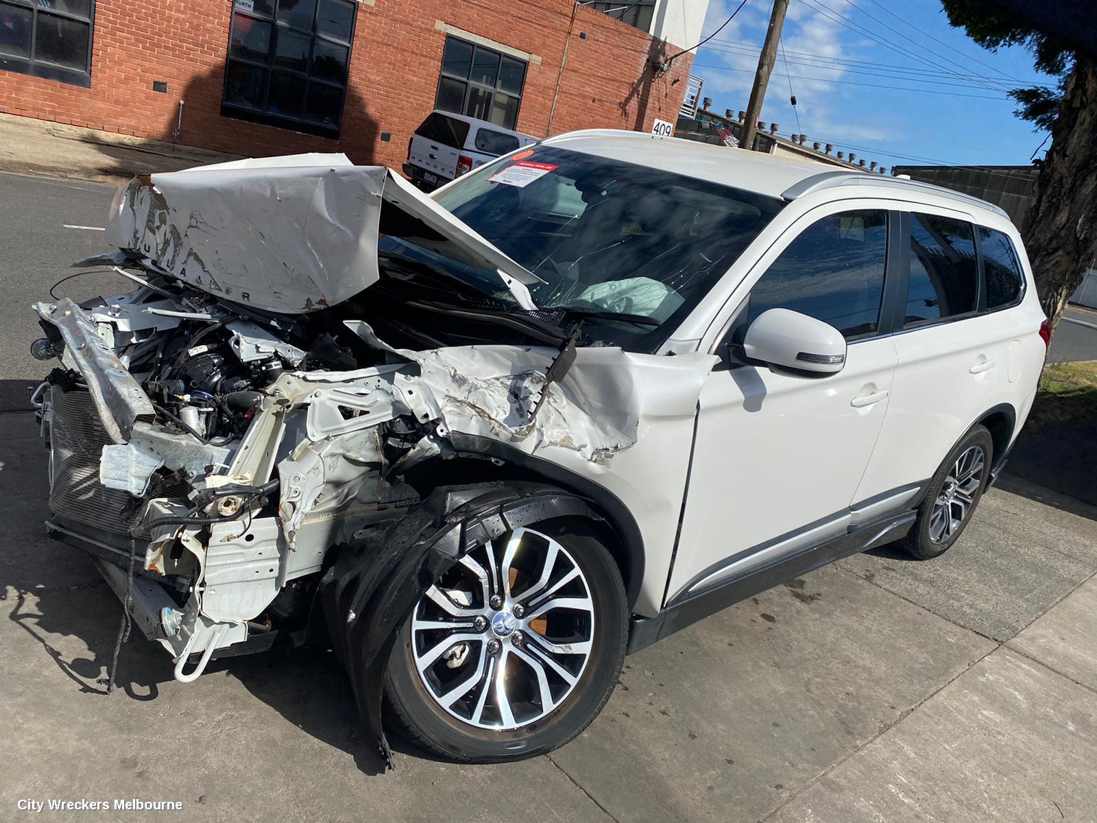 MITSUBISHI OUTLANDER ROOF RAIL