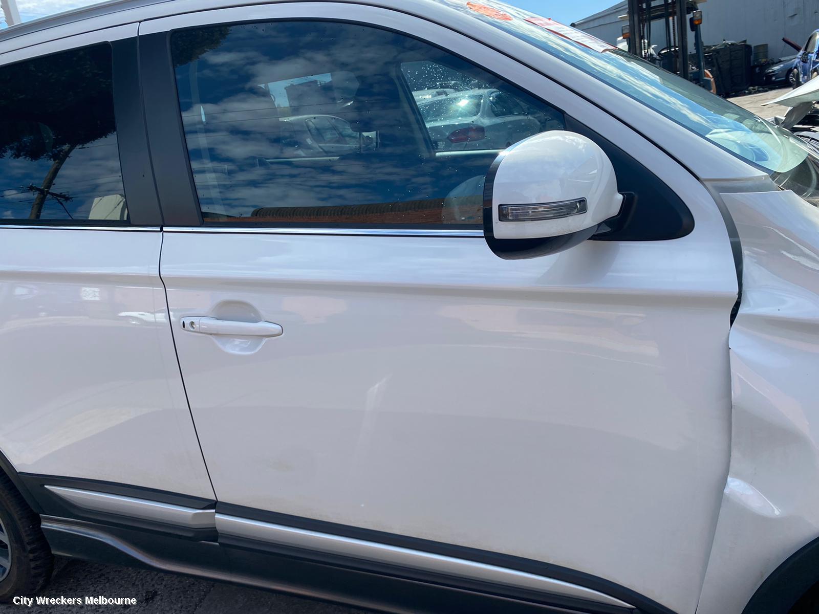 MITSUBISHI OUTLANDER ROOF RAIL