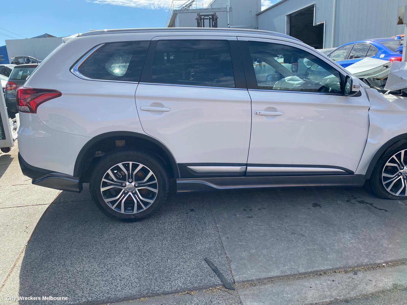 MITSUBISHI OUTLANDER ROOF RAIL
