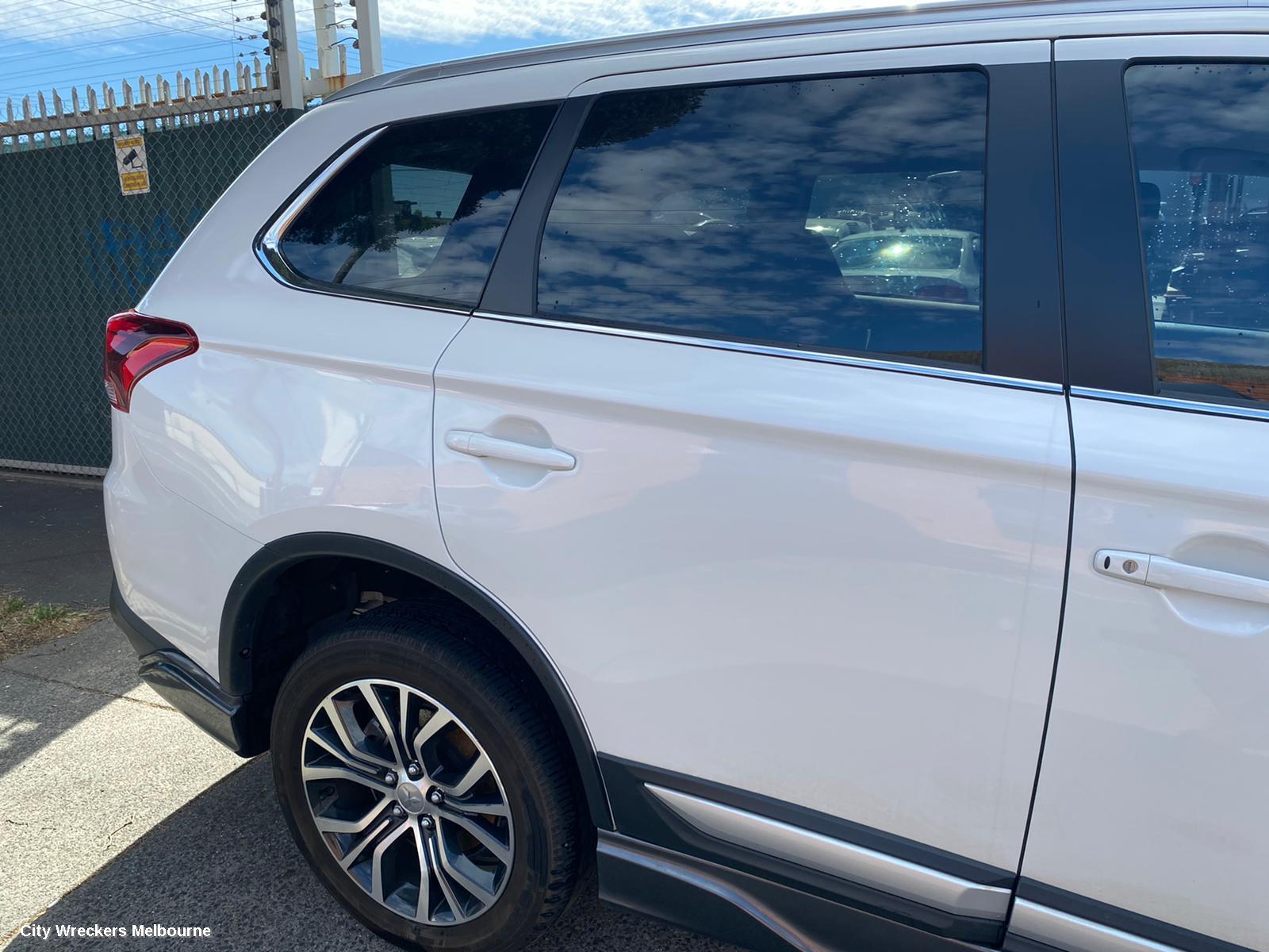 MITSUBISHI OUTLANDER ROOF RAIL