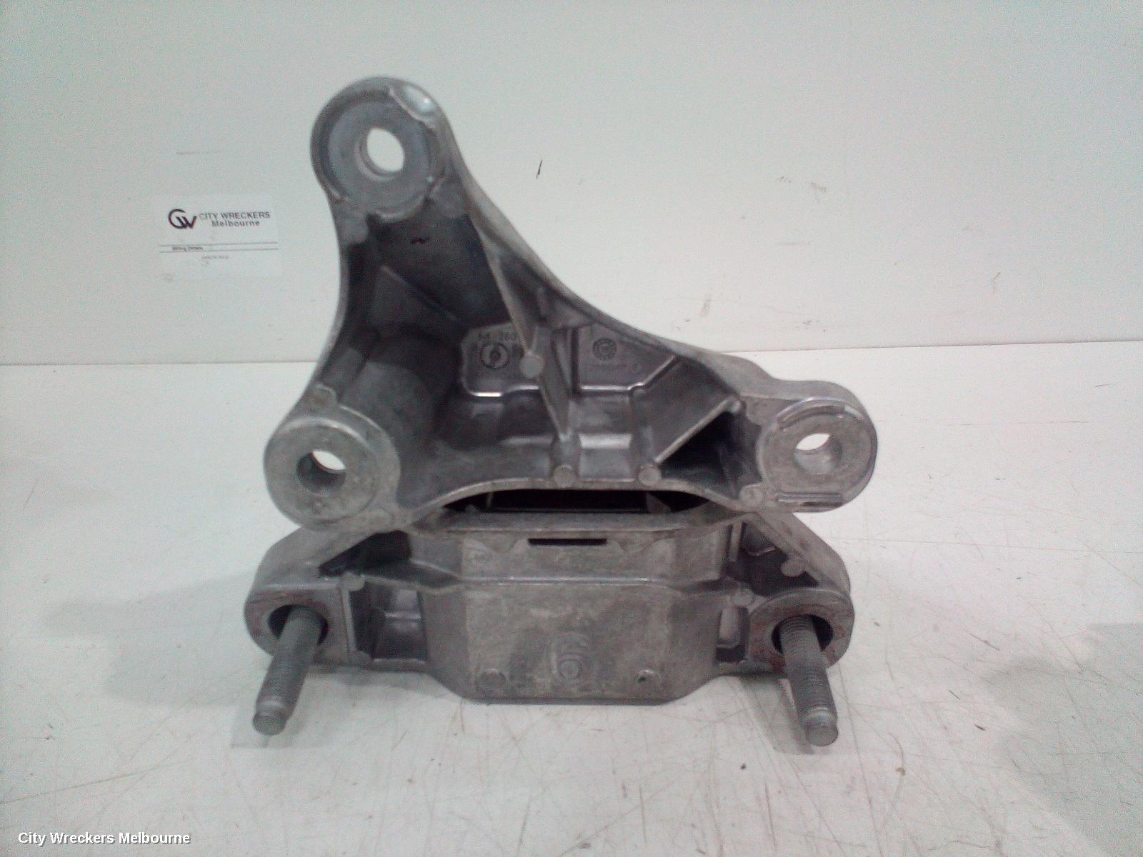 FORD FOCUS MOUNT, SA, 10/2018 - 12/2024