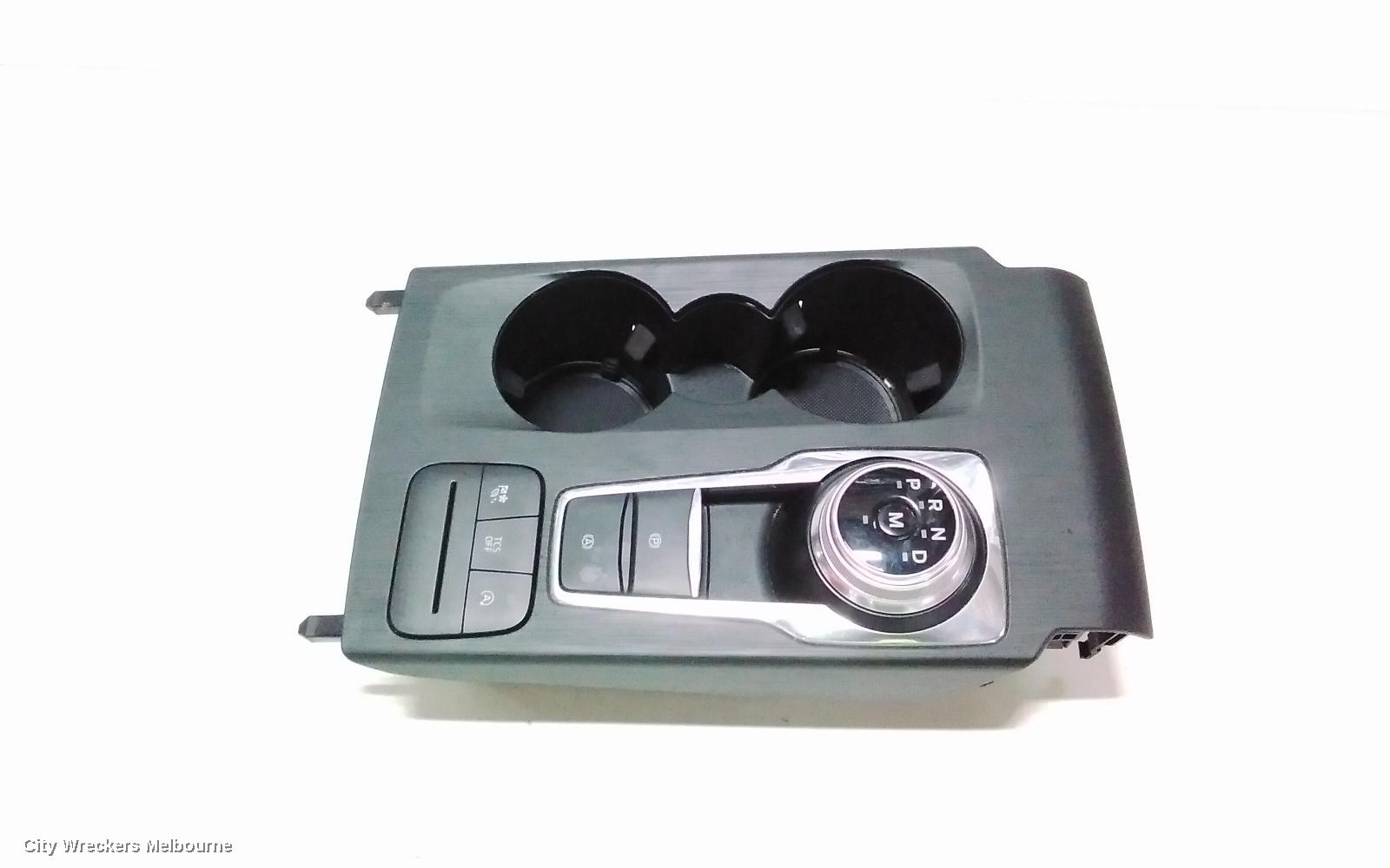 FORD FOCUS GEAR STICK/SHIFTER, SA, AUTO SHIFTER, 10/2018 ONWARDS