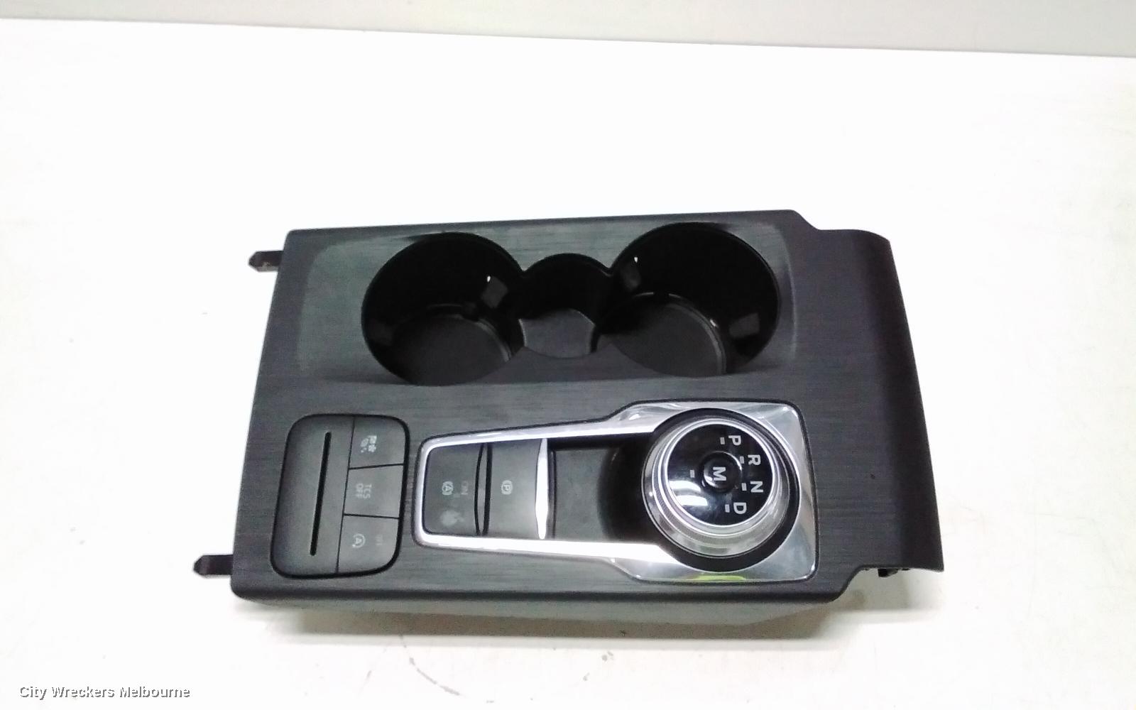 FORD FOCUS GEAR STICK/SHIFTER, SA, AUTO SHIFTER, 10/2018 ONWARDS