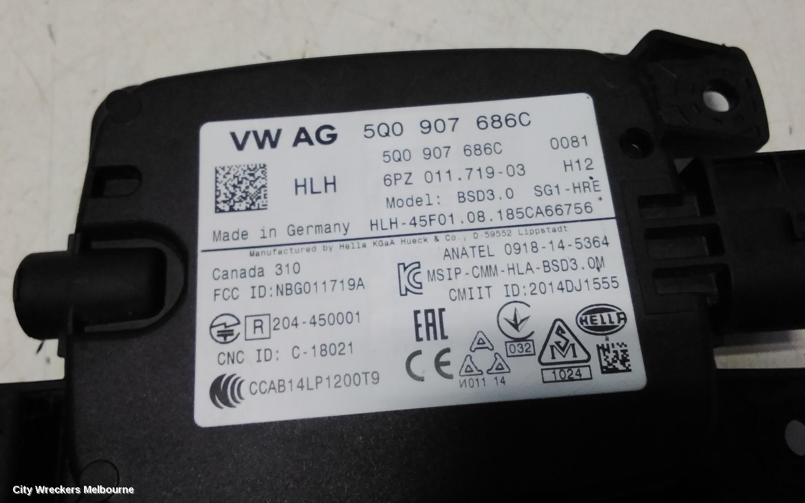 VOLKSWAGEN GOLF, GEN 7, 11/2012 - 08/2020, 5G6 907 456 C - VW BLIND SPOT RADAR BRACKET RIGHT SIDE: 113313