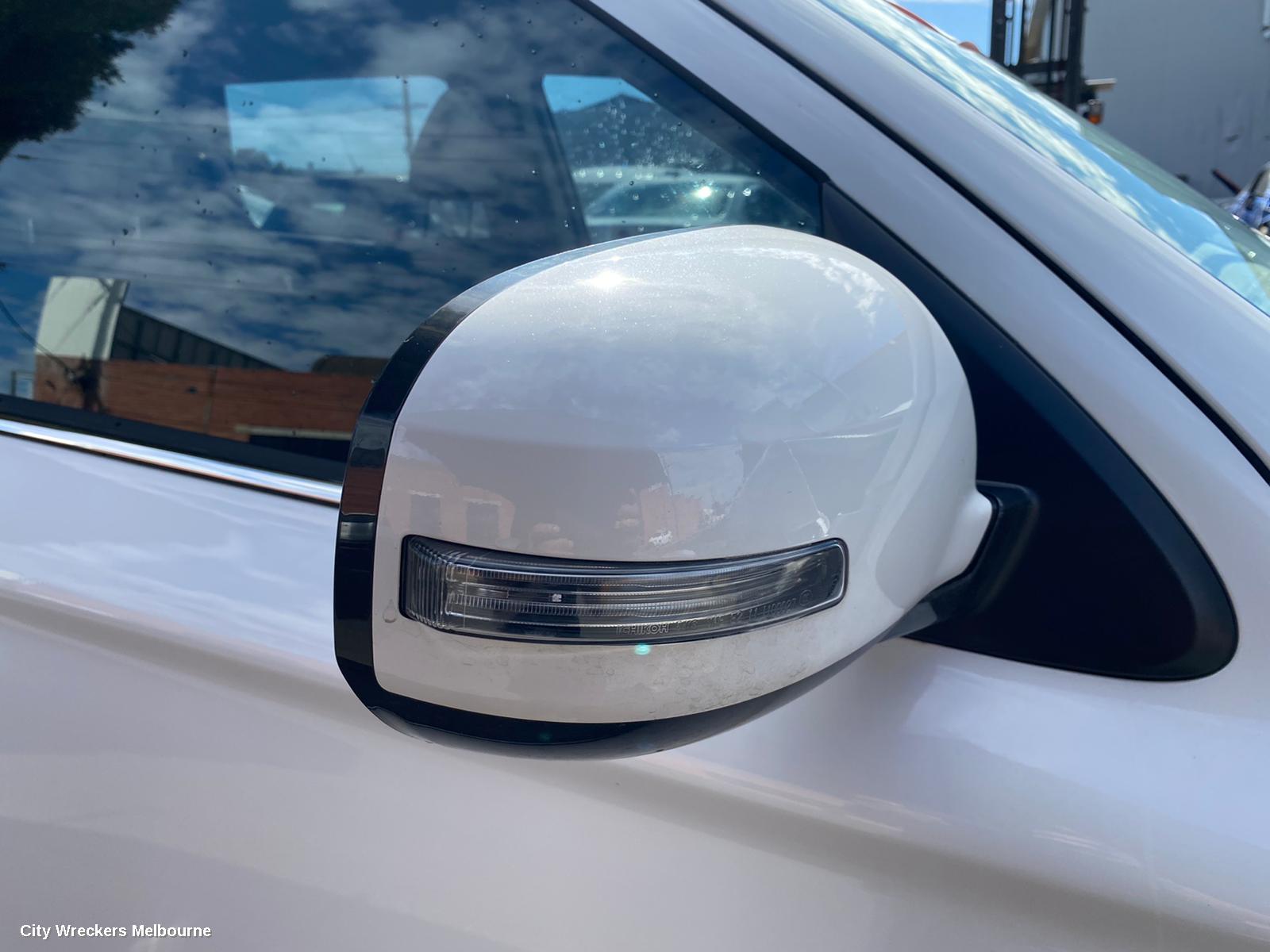 MITSUBISHI OUTLANDER ROOF RAIL