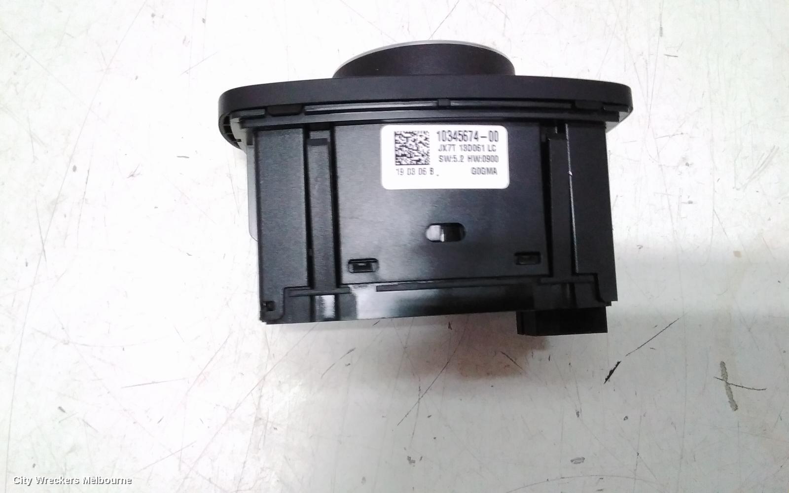 FORD FOCUS, SA, 10/2018 - 12/2024, HEADLIGHT SWITCH: 113317