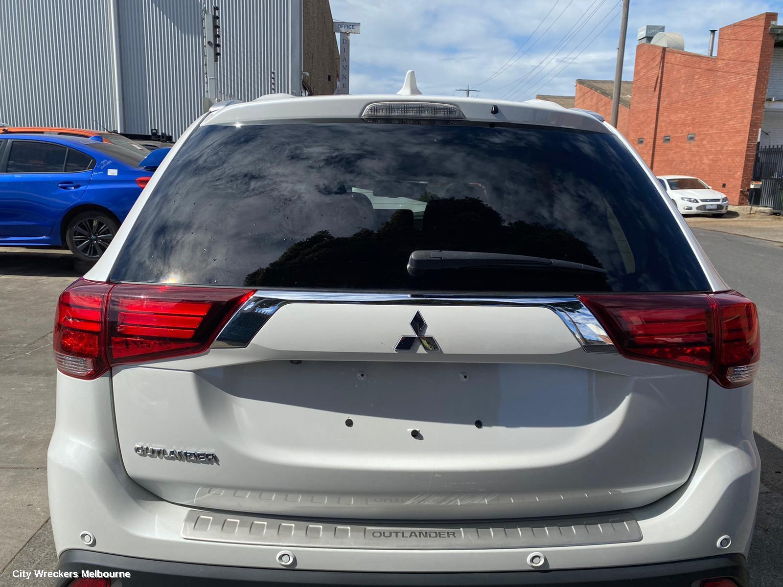 MITSUBISHI OUTLANDER ROOF RAIL