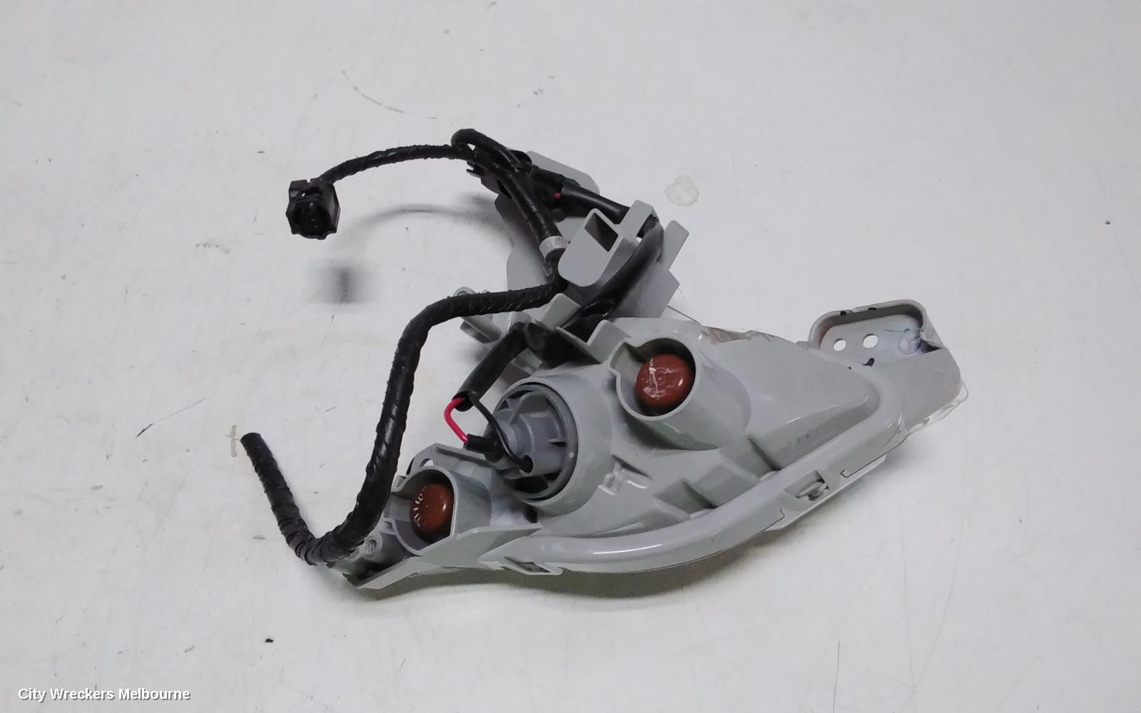 MAZDA CX3 RIGHT INDICATOR/FOG/SIDE, BUMPER FLASHER, DK, 03/2015 ONWARDS