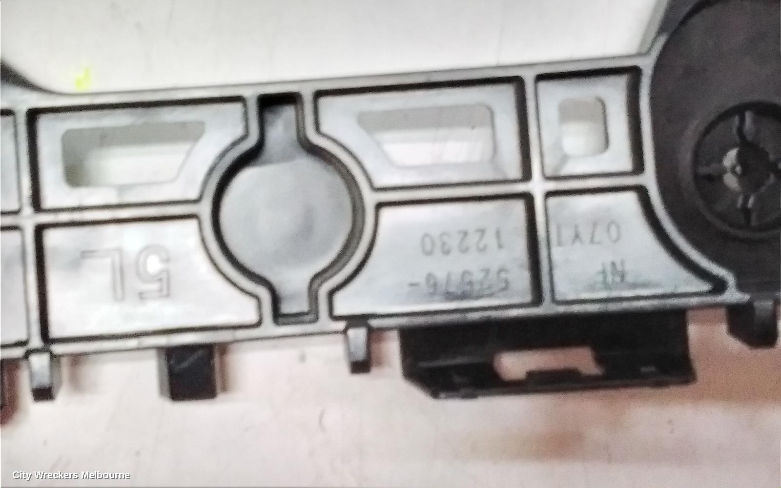 TOYOTA COROLLA, E210, 07/2018 ONWARDS, LHR BAR BRAKET: 113369