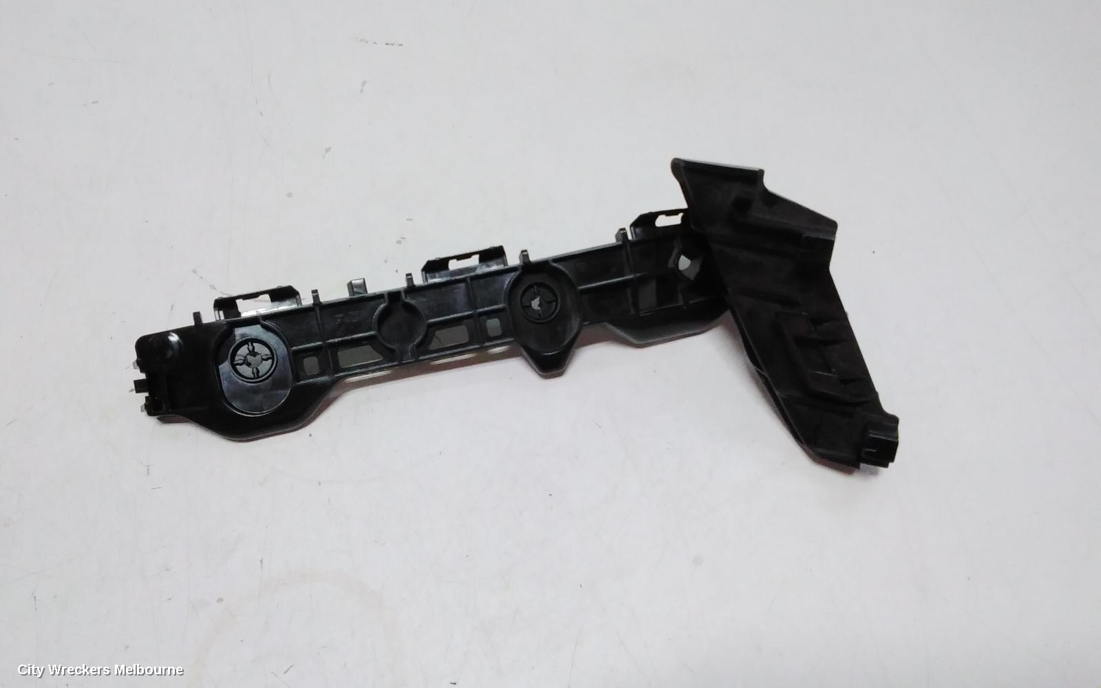 TOYOTA COROLLA, E210, 07/2018 ONWARDS, RHR BAR BRAKET: 113370