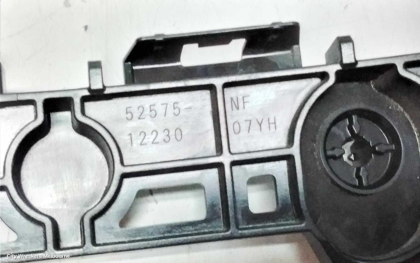 TOYOTA COROLLA, E210, 07/2018 ONWARDS, RHR BAR BRAKET: 113370