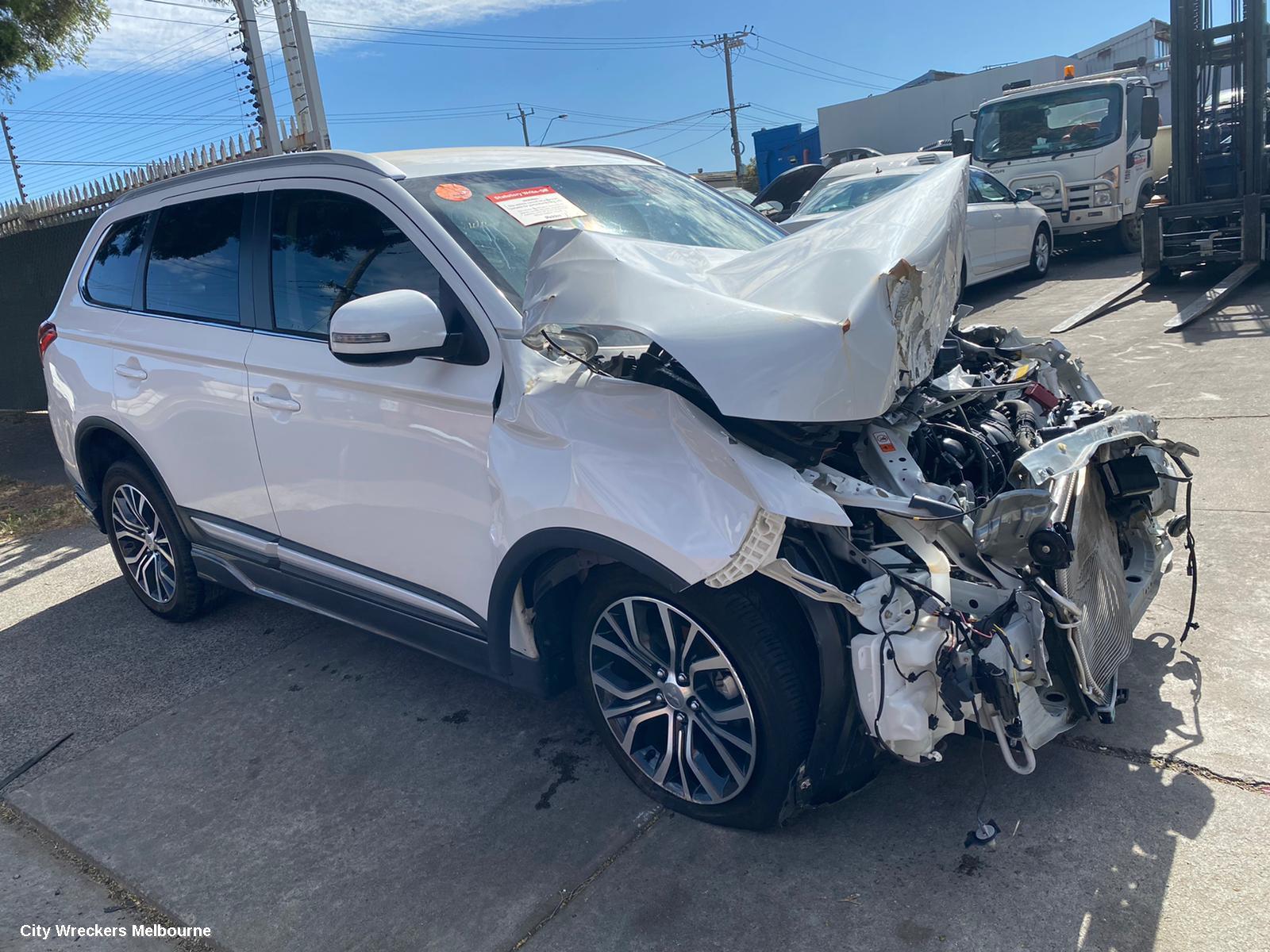 MITSUBISHI OUTLANDER ROOF RAIL