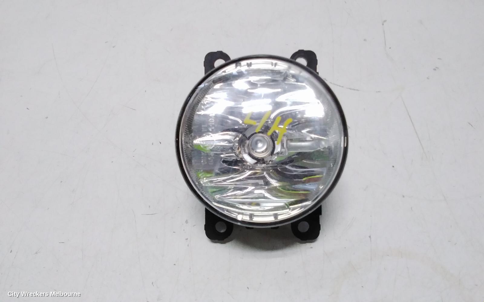 RENAULT FLUENCE LEFT INDICATOR/FOG/SIDE, BUMPER FOGLAMP, X38, 09/2010 - 01/2016