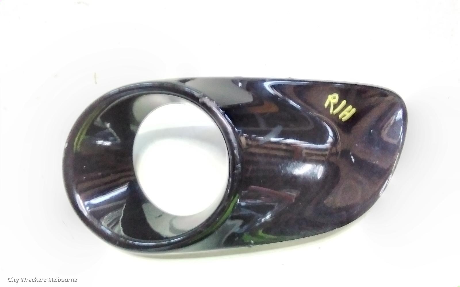 RENAULT FLUENCE RIGHT INDICATOR/FOG/SIDE, BUMPER FOGLAMP, X38, 09/2010 - 01/2016