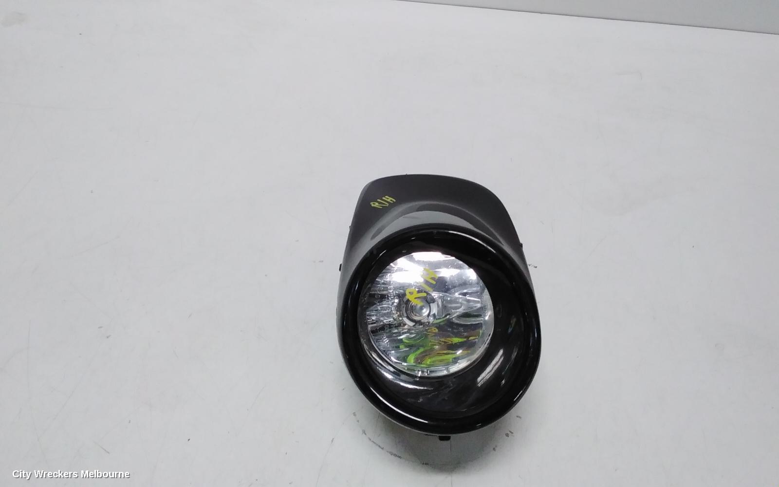 RENAULT FLUENCE RIGHT INDICATOR/FOG/SIDE, BUMPER FOGLAMP, X38, 09/2010 - 01/2016