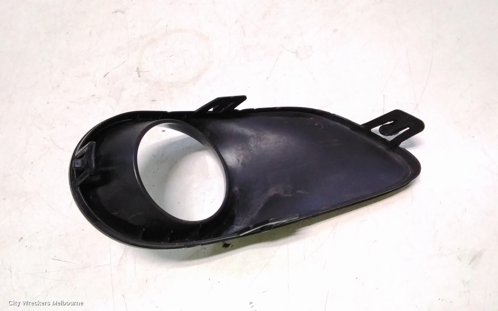 RENAULT FLUENCE RIGHT INDICATOR/FOG/SIDE, BUMPER FOGLAMP, X38, 09/2010 - 01/2016