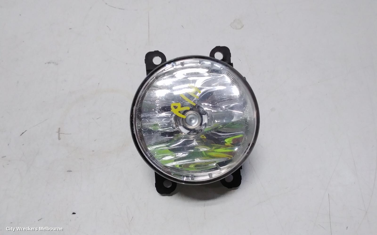 RENAULT FLUENCE RIGHT INDICATOR/FOG/SIDE, BUMPER FOGLAMP, X38, 09/2010 - 01/2016