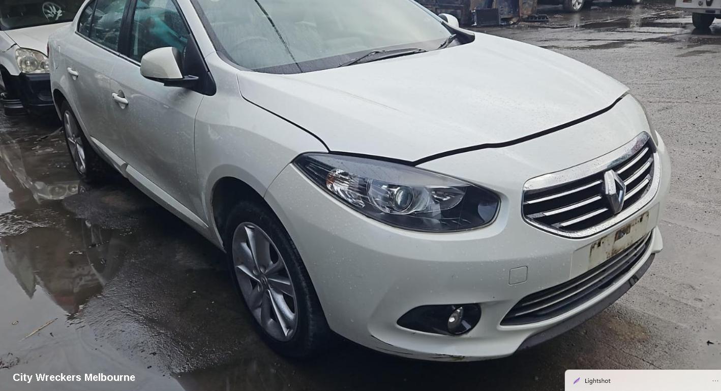 RENAULT FLUENCE GRILLE, RADIATOR GRILLE, X38, 09/2013 - 01/2016