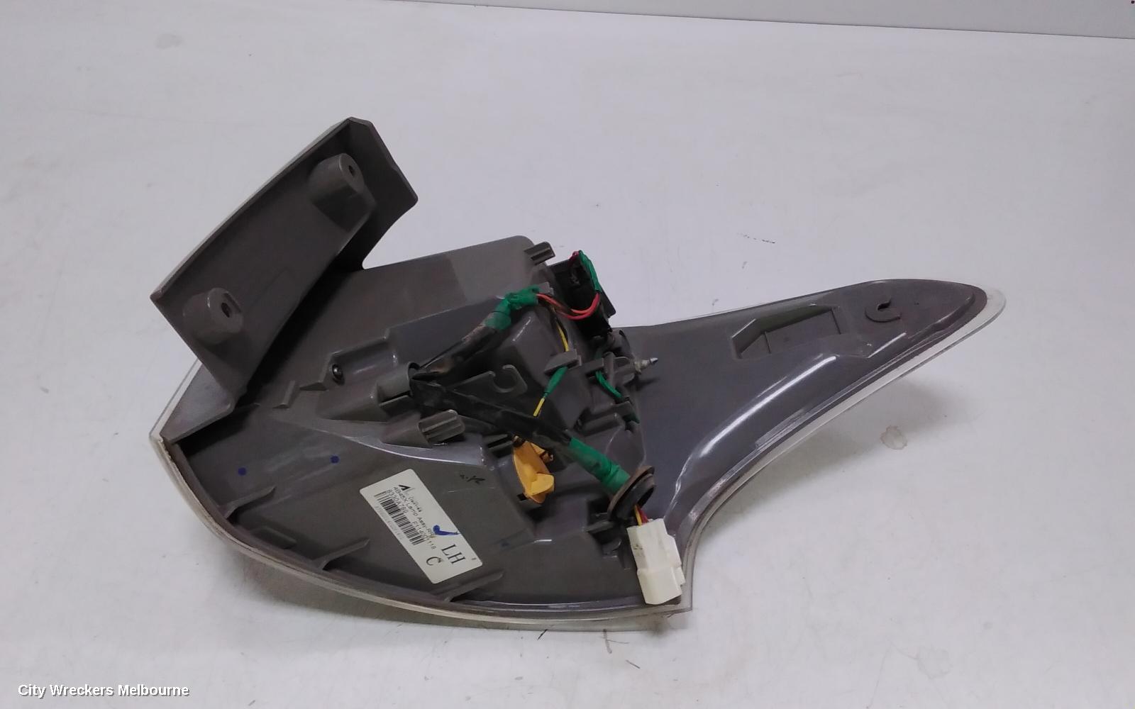 MITSUBISHI OUTLANDER LEFT TAILLIGHT, ZJ, IN BODY, LED, 10/2012 - 03/2015