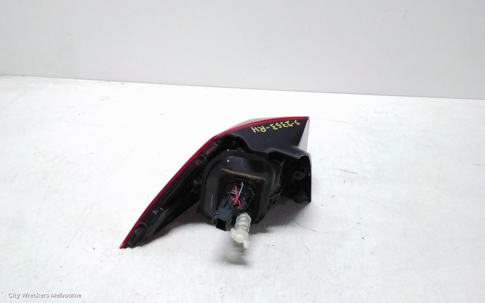 VOLKSWAGEN GOLF RIGHT TAILLIGHT, GEN 7, HATCH, STANDARD, TRENDLINE/COMFORTLINE, NON LED TYPE, NON TINTED TYPE, 12/2012 - 03/2017