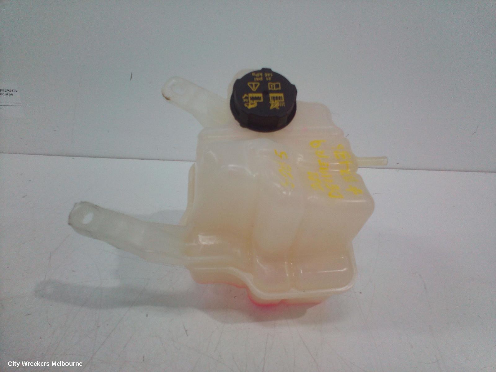 LDV DELIVER 9 WASHER BOTTLE, 07/2020 ONWARDS