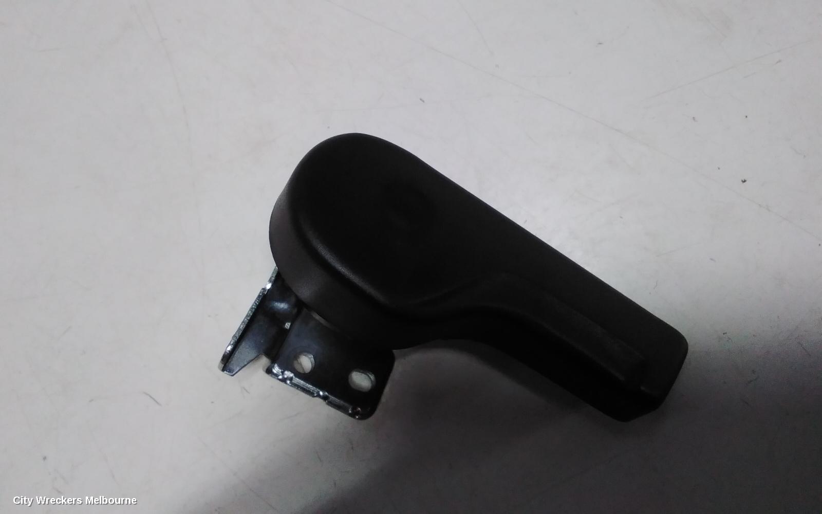 LDV G10 BONNET RELEASE, SV7A/SV7C, WAGON/VAN, 04/2015 ONWARDS