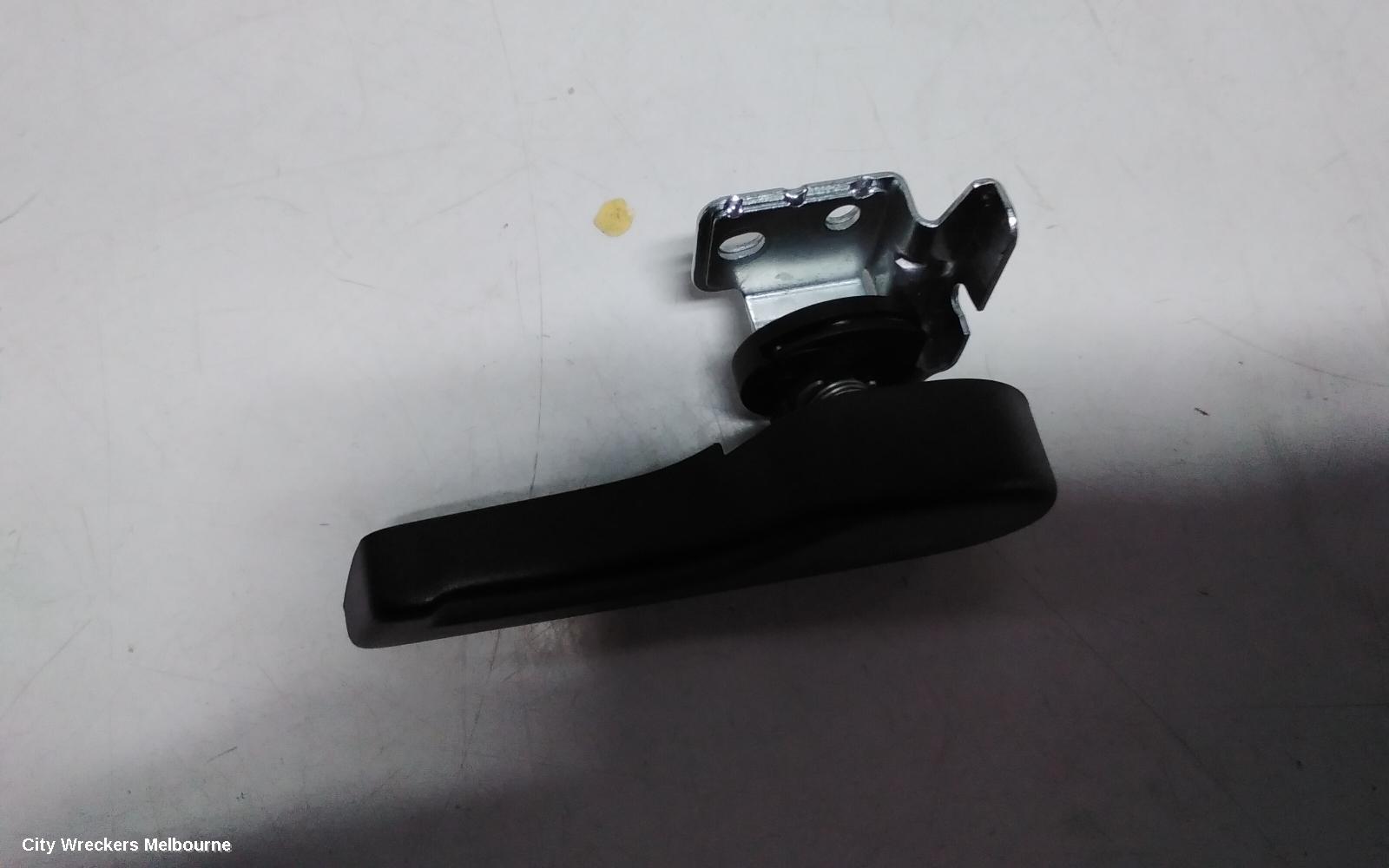 LDV G10 BONNET RELEASE, SV7A/SV7C, WAGON/VAN, 04/2015 ONWARDS