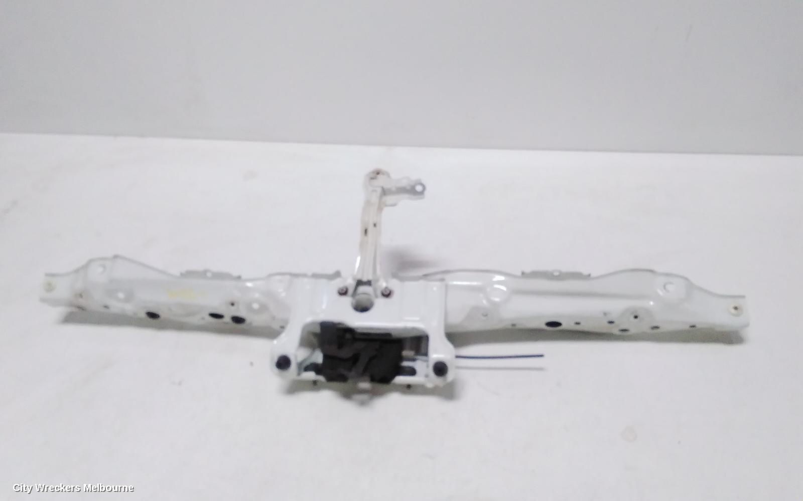 TOYOTA HIACE BONNET LOCK/SUPPORT, TRH/KDH, LOCK ONLY, 03/2005 - 04/2019