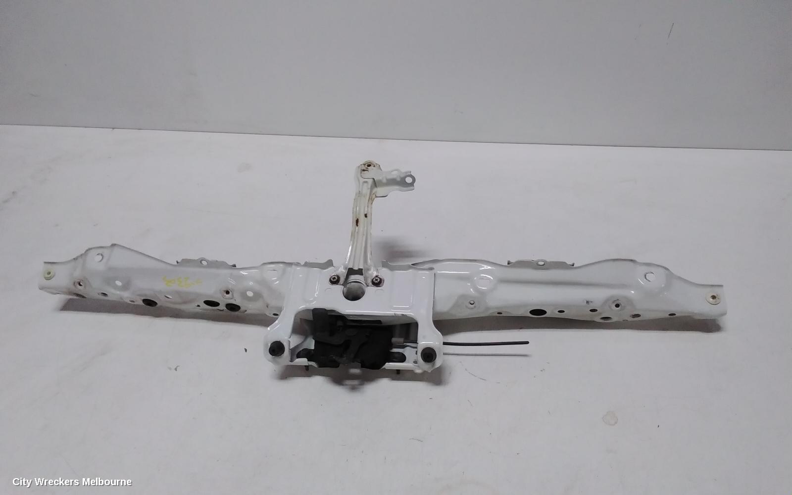 TOYOTA HIACE BONNET LOCK/SUPPORT, TRH/KDH, LOCK ONLY, 03/2005 - 04/2019