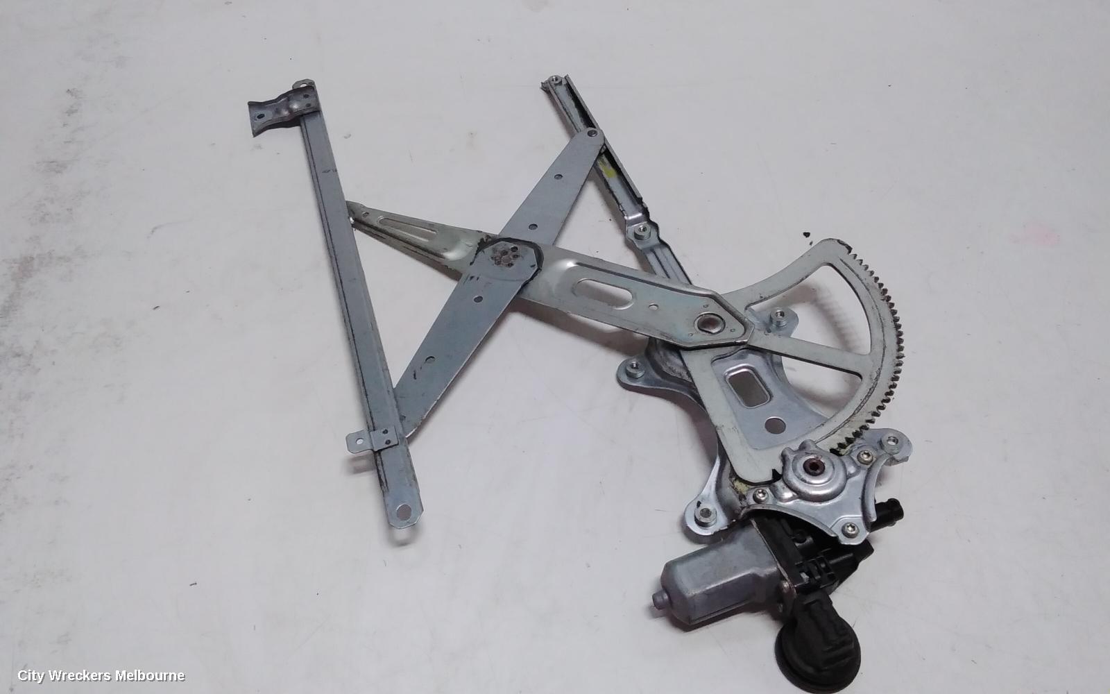 TOYOTA HIACE LEFT FRONT WINDOW REG/MOTOR, DOOR REG AND MOTOR ASSY, TRH/KDH, 03/2005 - 04/2019