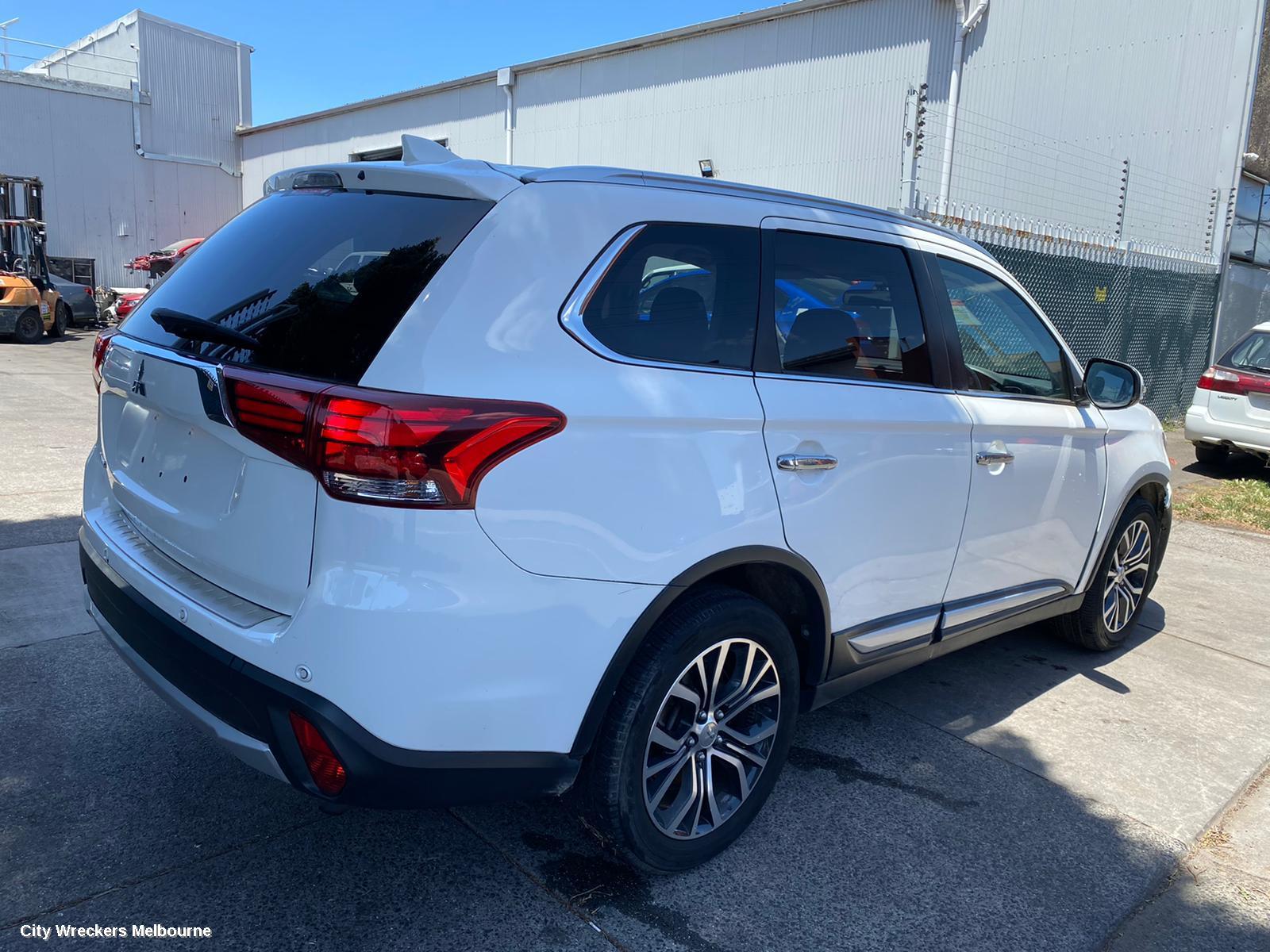 MITSUBISHI OUTLANDER MOUNT, ZK, 04/2015 - 07/2021